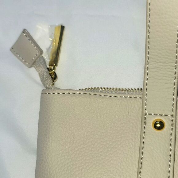 NWT, Joy Mangano Handbag w/ 3pc Set - Picture 4 of 9